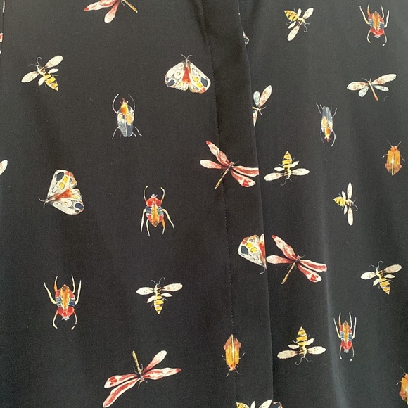 Bug print button down - Picture 3 of 4